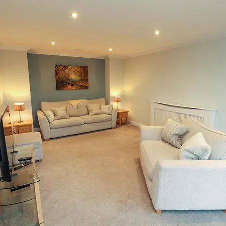 Cragfell 度假居 *